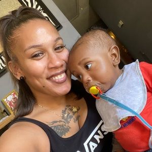 Meet your Posher, Carlisa